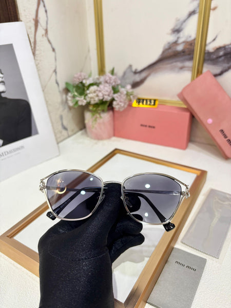 Elegant and Luxury Designer Sunglass For Women