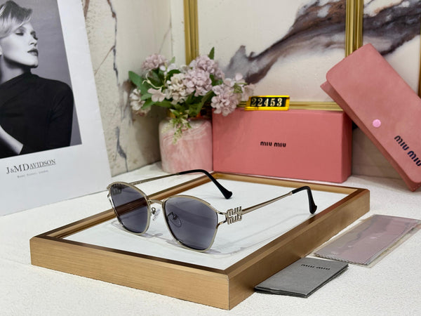 Elegant and Luxury Designer Sunglass For Women