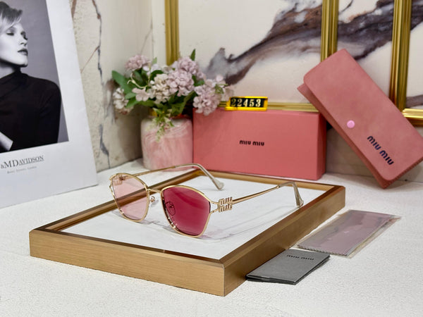 Elegant and Luxury Designer Sunglass For Women