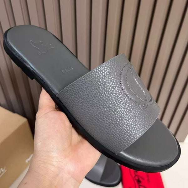 Luxury Cl Logo-Embossed Leather Slides