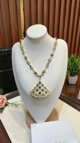 Luxury Gold  Emeralds Necklace