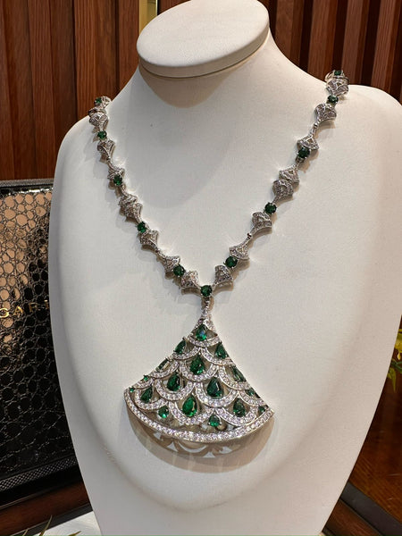 Luxury  Emeralds Necklace