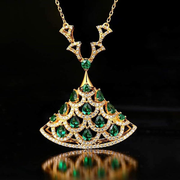 Luxury Gold  Emeralds Necklace