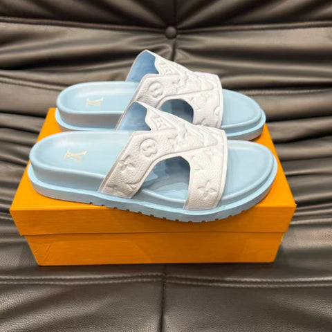 Branded Oasis Sleeper