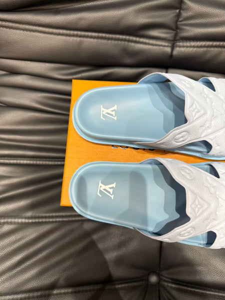 Branded Oasis Sleeper