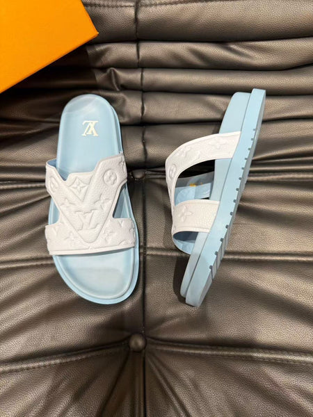 Branded Oasis Sleeper