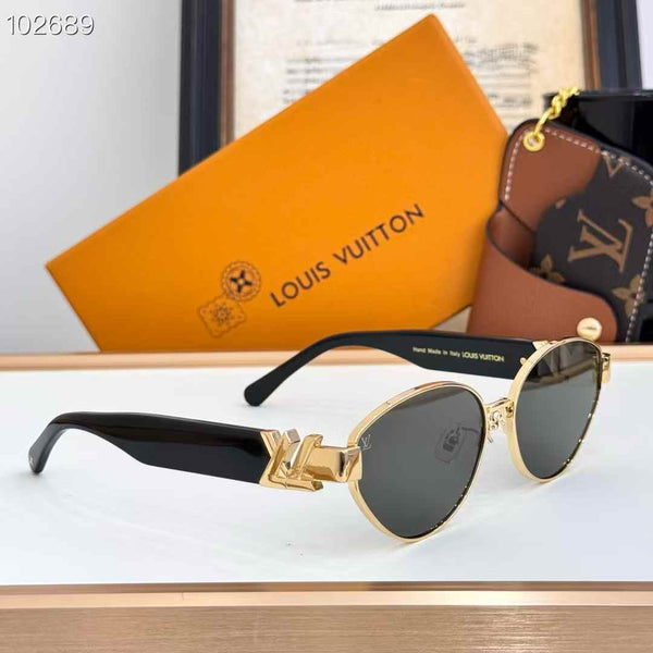 Exclusive Cat  Eye Frame Bold Arm Sunglass for Women