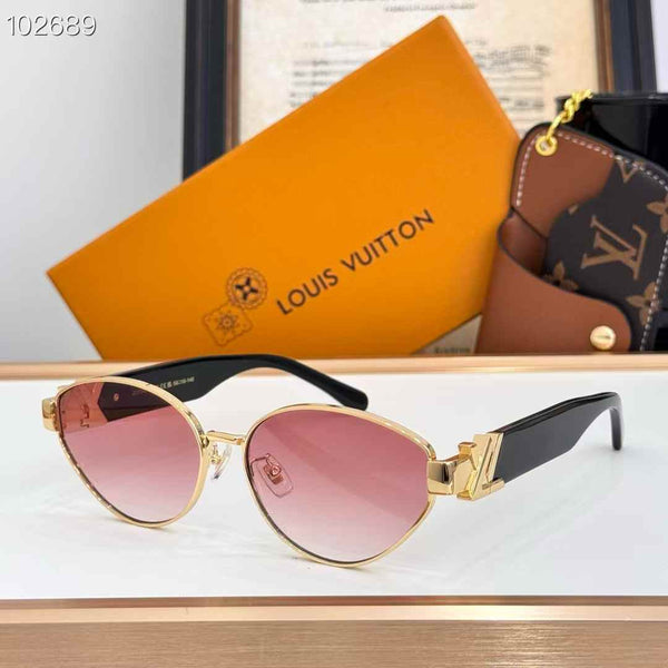 Exclusive Cat  Eye Frame Bold Arm Sunglass for Women