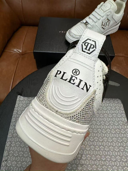 Premium Branded  Low Top Sneakers