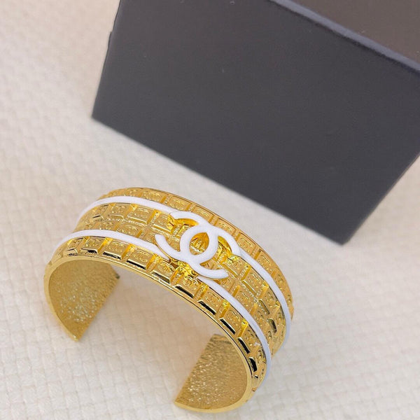 Premium New Edition  CC Logo Cuff Bracelet