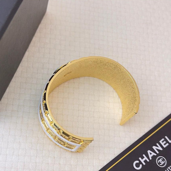 Premium New Edition  CC Logo Cuff Bracelet