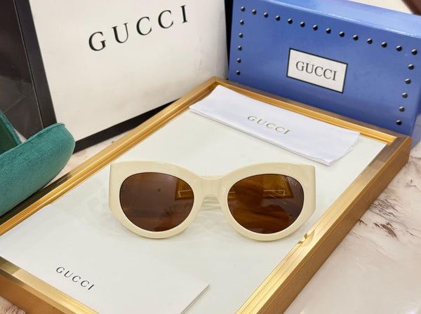 Premium  Women’s Ivory Cat-Eye Sunglasses with Oversized GG Logo