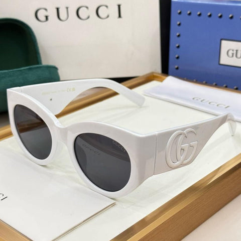 Premium  Women’s Ivory Cat-Eye Sunglasses with Oversized GG Logo