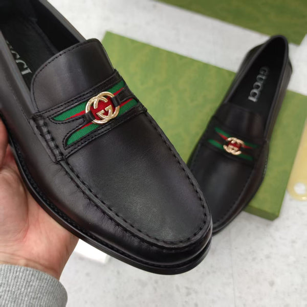 Luxury Logo-Plague Detail Loafers