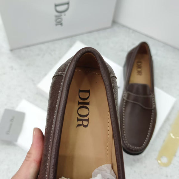 Men’s Luxury Leather Loafers  Classic Brown Slip-On with Logo Detail