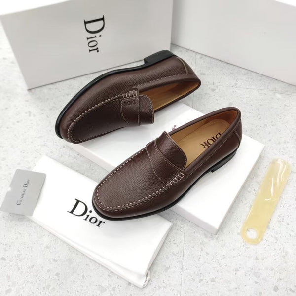 Men’s Luxury Leather Loafers  Classic Brown Slip-On with Logo Detail