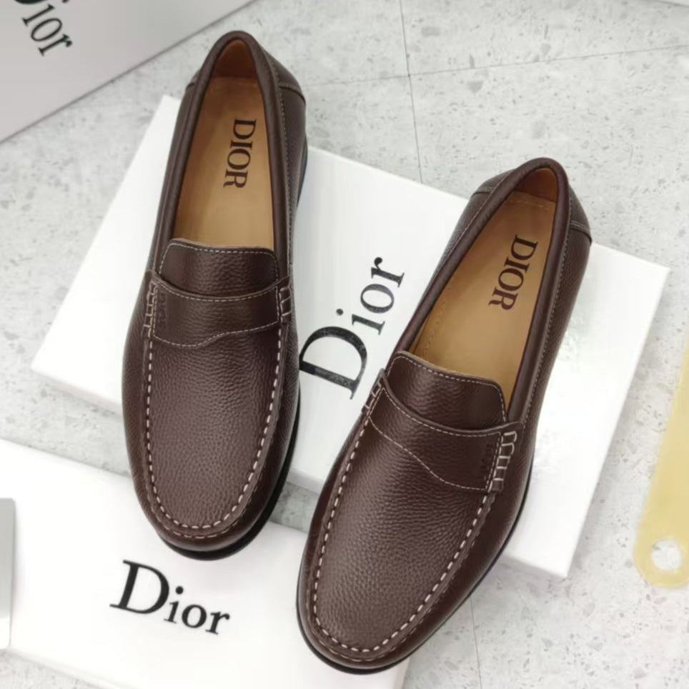 Men’s Luxury Leather Loafers  Classic Brown Slip-On with Logo Detail