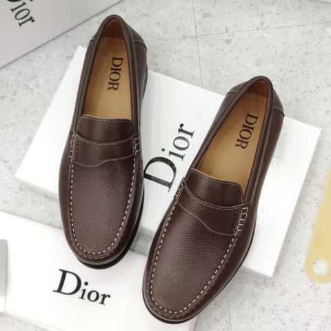 Men’s Luxury Leather Loafers  Classic Brown Slip-On with Logo Detail