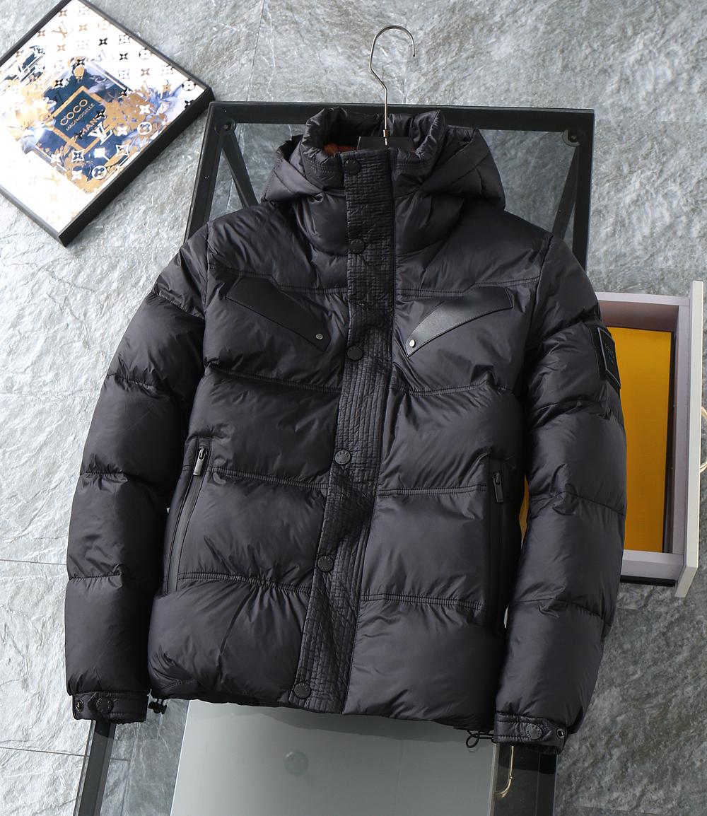 Luxury Black Puffer Jacket with Hood – Winter Streetwear Style