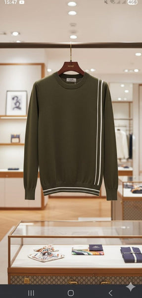 Men’s Wool Pullover with Signature Contrast Stripe Detailing