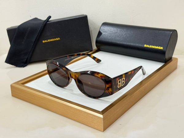 Luxe Bold BB Emblem Oval Shield Sunglasses