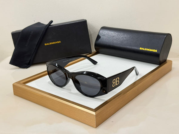 Luxe Bold BB Emblem Oval Shield Sunglasses
