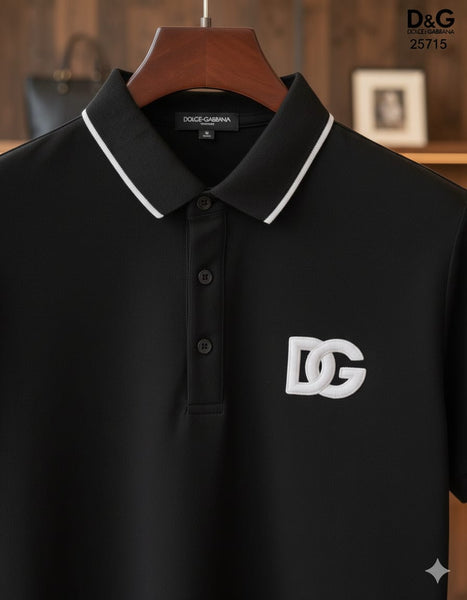 Luxury Black Polo T-Shirt with Contrast Collar Detailing