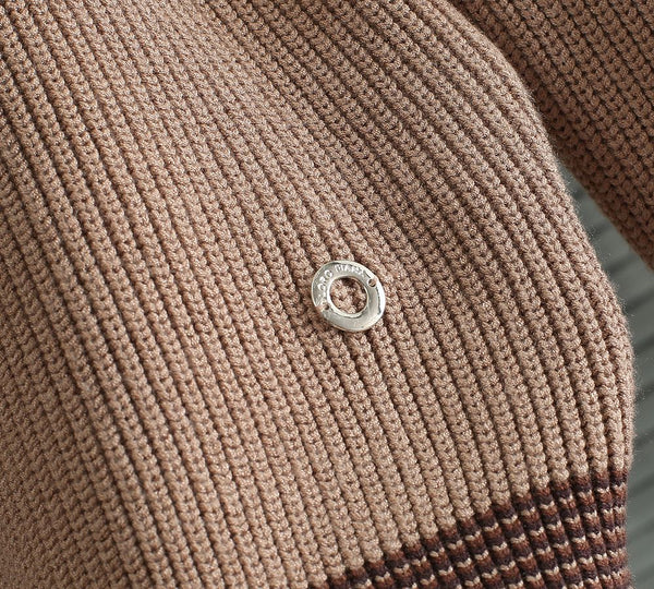 Premium Knit Sweater Timeless Comfort & Modern Design