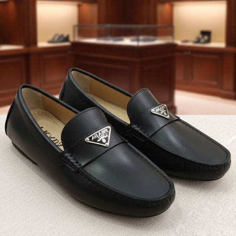 Classic Black Leather Driving Loafers  Luxury Icon with Signature Red Branding