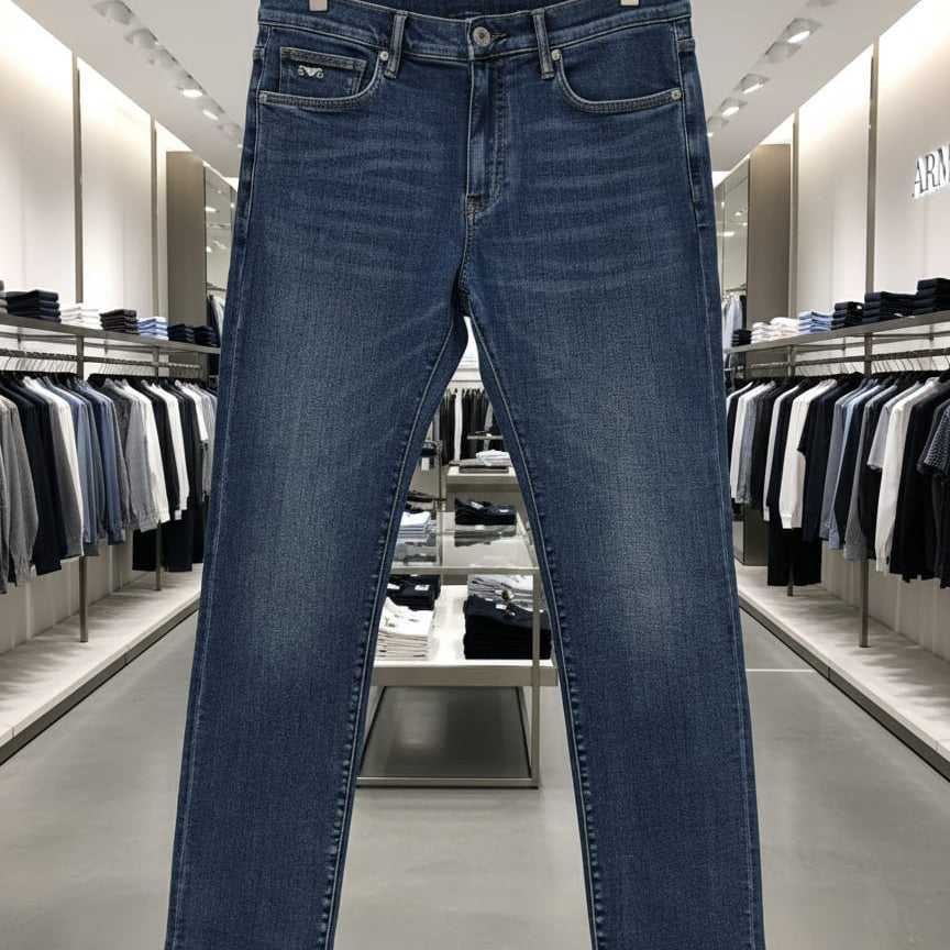 Casual Chic Blue Jeans with Vintage Fade Effect