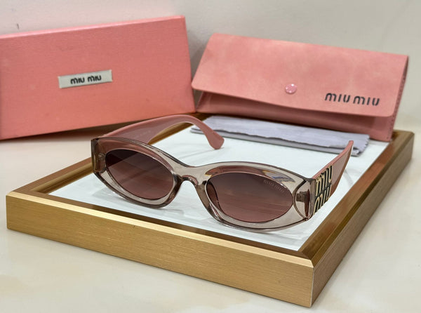 Iconic Premium Cat-Eye Sunglasses with Bold Logo Arms