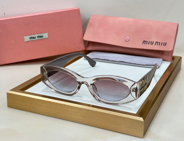 Iconic Premium Cat-Eye Sunglasses with Bold Logo Arms