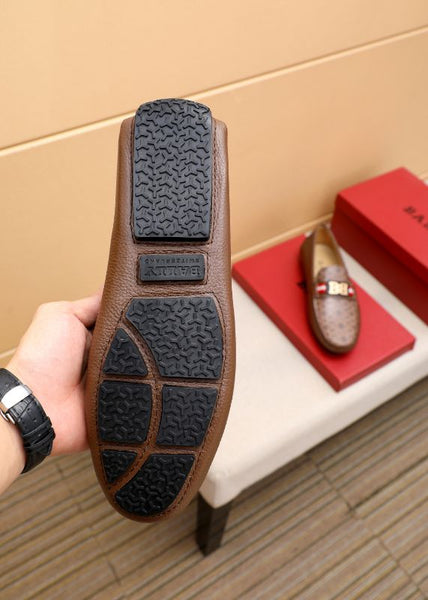 Luxury Brown Men’s Designer Loafers with Signature Buckle Detail