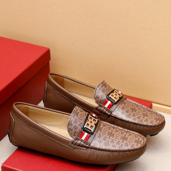 Luxury Brown Men’s Designer Loafers with Signature Buckle Detail