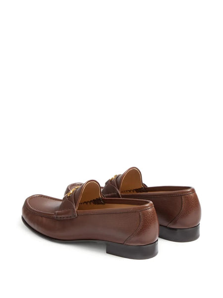 Classic Brown Men’s Leather Loafers with Elegant Buckle Detail