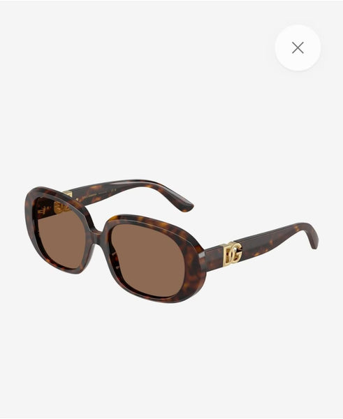 Women’s Oversized Tortoiseshell Sunglasses with Elegant Metal Detail