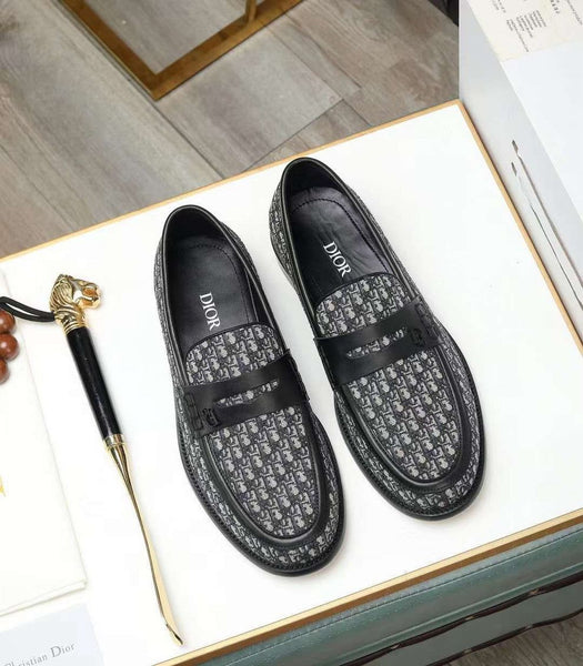 Men’s Luxury Black Textured Shoes with Elegant Strap Design
