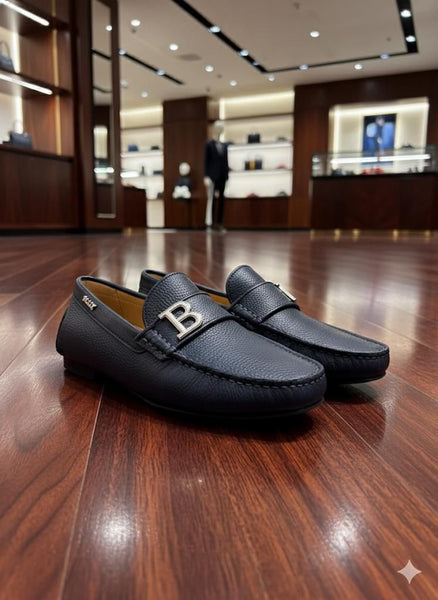 Luxury Brand  Leather Loafers with Classic Initial Metal Logo