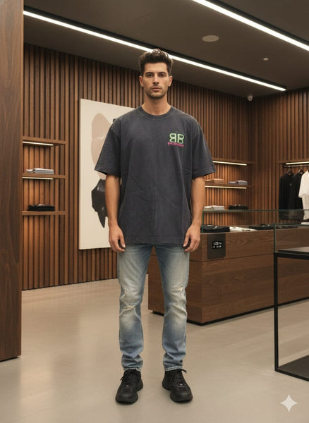 Luxury Oversized Logo T-Shirt  Modern Streetwear Essential