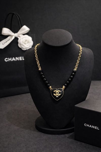 Elegant Heart Pendant Necklace Classic Black & Gold Design