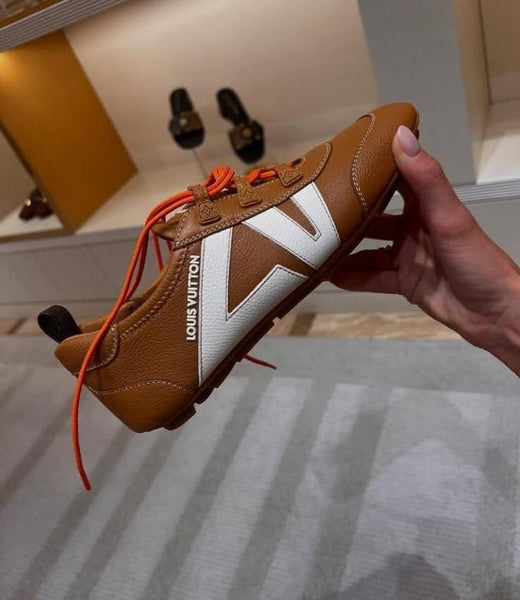Luxury  Lace-Up Sneakers Brown & White Casual Designer Sneakers For Women