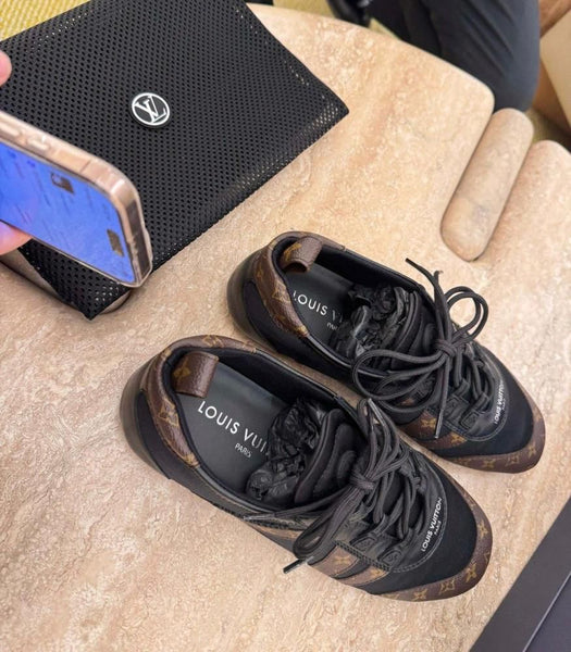 Signature Monogram Sneakers Luxury Slip-On Style Casual Shoes