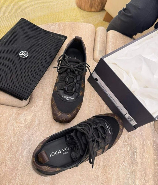 Signature Monogram Sneakers Luxury Slip-On Style Casual Shoes