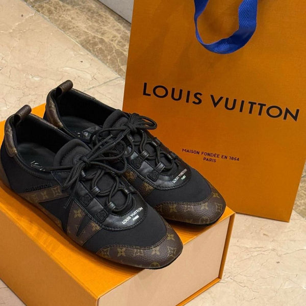 Signature Monogram Sneakers Luxury Slip-On Style Casual Shoes