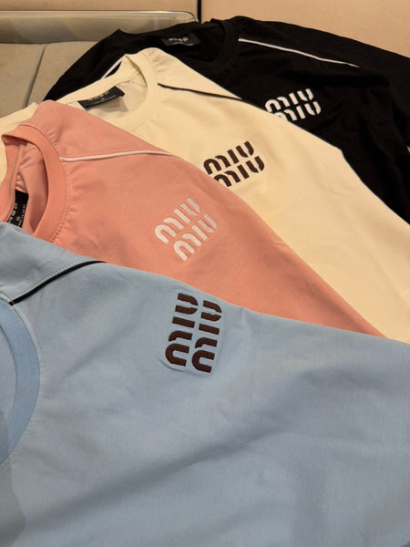 Women’s Premium Tracksuit With Trendy Logo Design