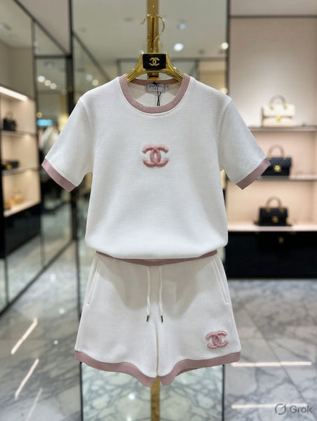 Luxury  White & Pink Logo Knit Co-Ord Set for Women