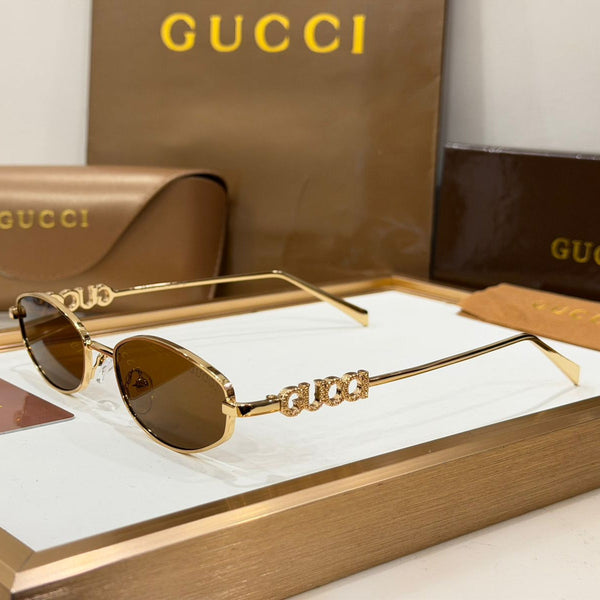 Luxury Gold-Tone Women’s Sunglasses – Elegant, Chic & Timeless