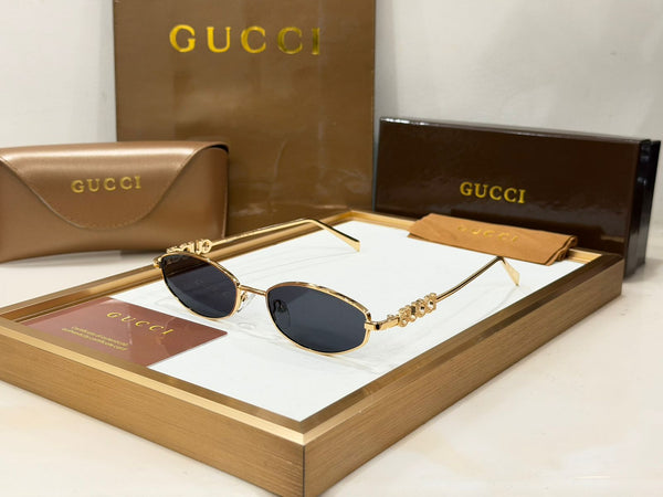 Luxury Gold-Tone Women’s Sunglasses – Elegant, Chic & Timeless
