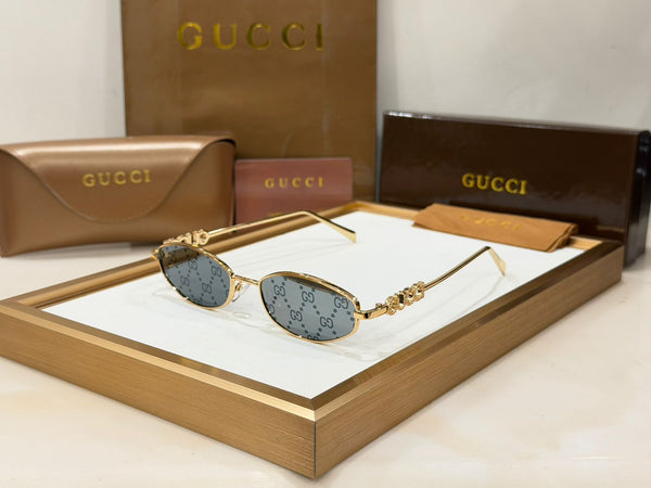 Luxury Gold-Tone Women’s Sunglasses – Elegant, Chic & Timeless