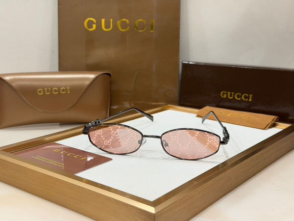 Luxury Gold-Tone Women’s Sunglasses – Elegant, Chic & Timeless